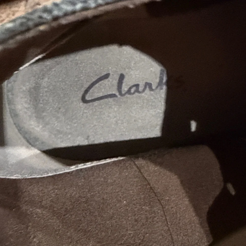 Clarks Men's Dark Gray Suede Chukka Boots